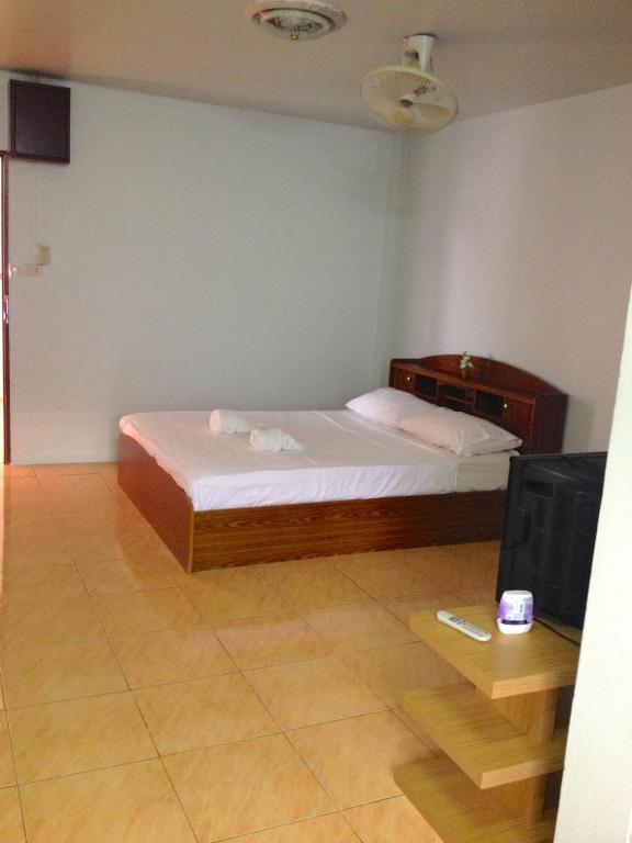 Little Austria Tams Guesthouse Chaweng  Rom bilde